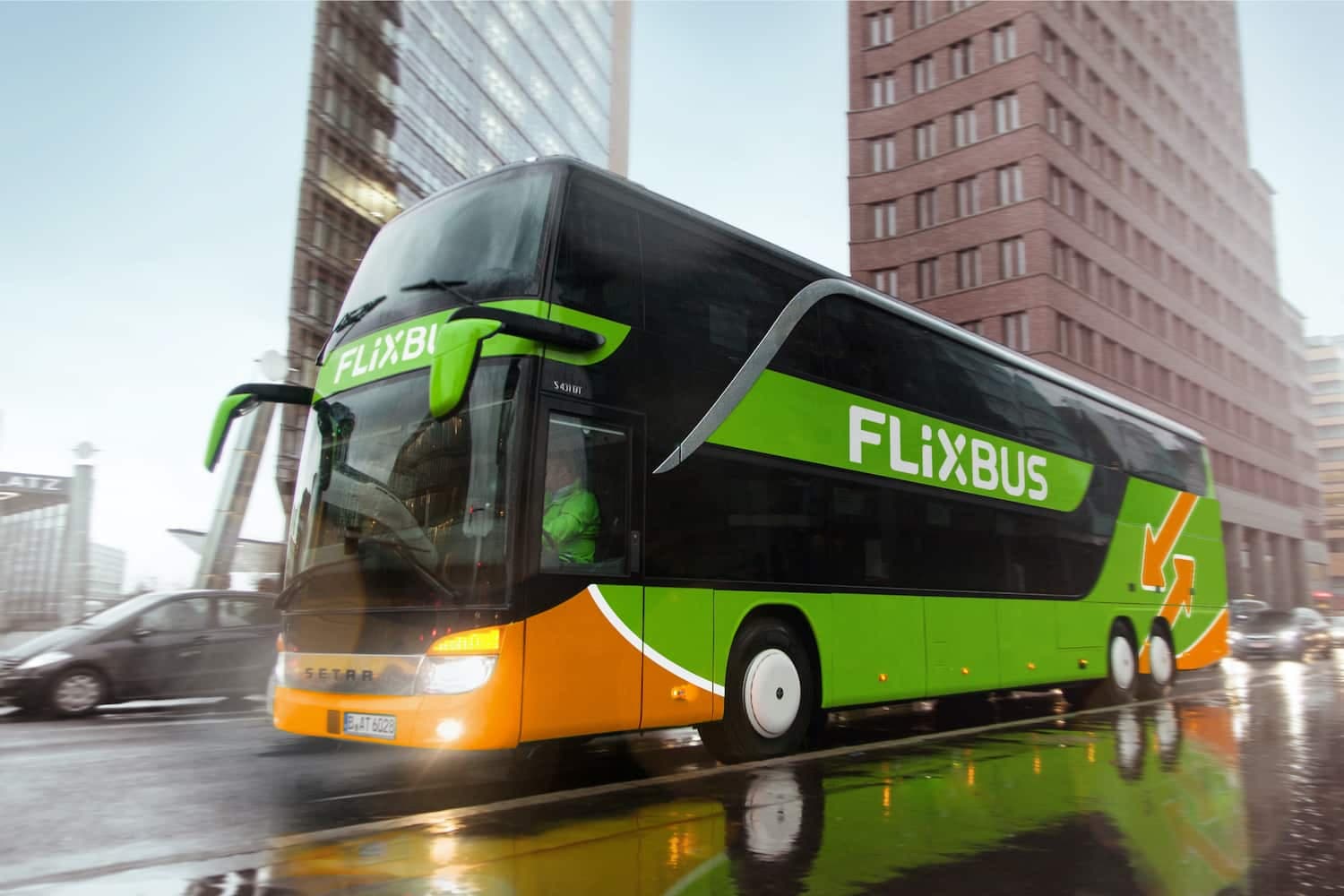 Конфликт с Flixbus: иностранок высадили из автобуса, следующего по маршруту Вена-Прага