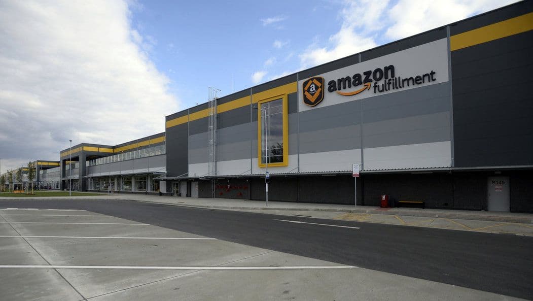 Опыт работы на складе Amazon в Чехии: особенности трудоустройства